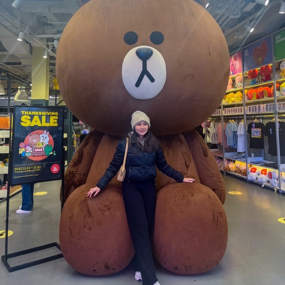 Cole Haan Grand Series Women winter hat. - Picture 6 of 6